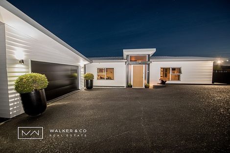 Photo of property in 17a Riverstone Drive, Riverstone Terraces, Upper Hutt, 5018