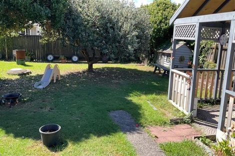 Photo of property in 51 Pinedale Place, Henderson, Auckland, 0610