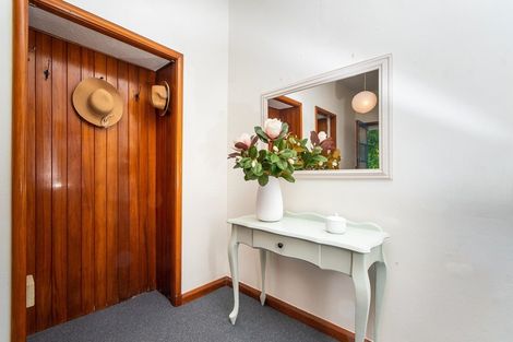 Photo of property in 8 Hadfield Terrace, Bluff Hill, Napier, 4110