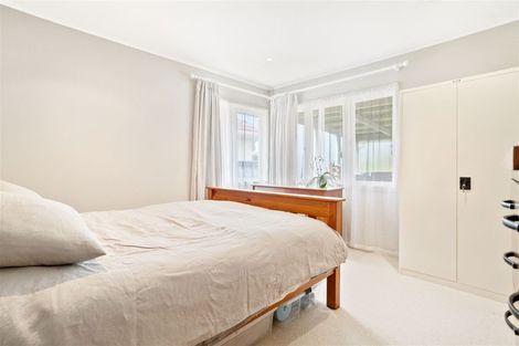 Photo of property in 31 Vodanovich Road, Te Atatu South, Auckland, 0610