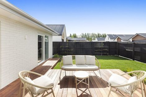 Photo of property in 30 Oakmill Drive, Casebrook, Christchurch, 8051