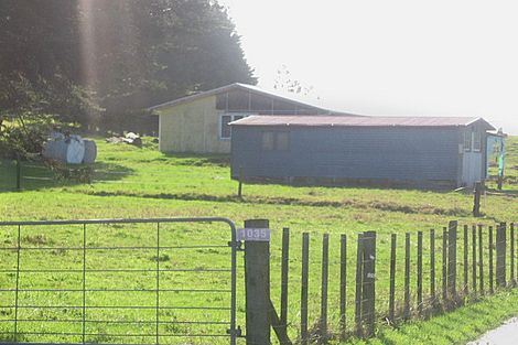 Photo of property in 172 West Coast Road, Te Kopuru, Dargaville, 0371