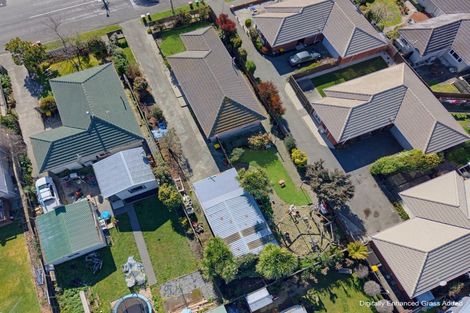 Photo of property in 42 Daniels Road, Redwood, Christchurch, 8051