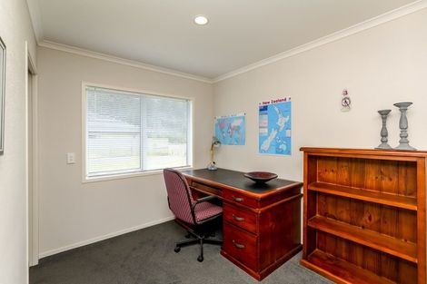 Photo of property in 14 Ryder Drive, Waiwhakaiho, New Plymouth, 4312