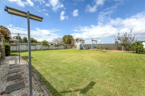 Photo of property in 15 Benner Drive, Ngatea, 3503