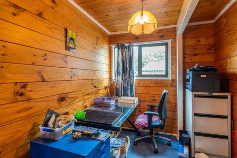 Photo of property in 1 Kew Grove, Raumati Beach, Paraparaumu, 5032