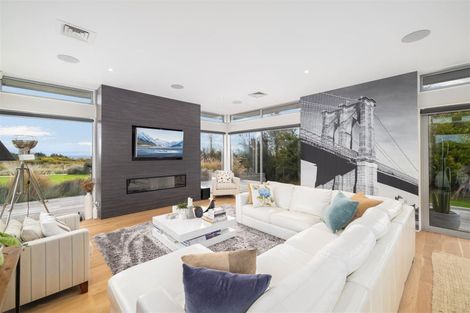 Photo of property in 2 Aglaia Place, Cracroft, Christchurch, 8022