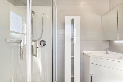 Photo of property in 16 Frisken Place, Lynmore, Rotorua, 3010