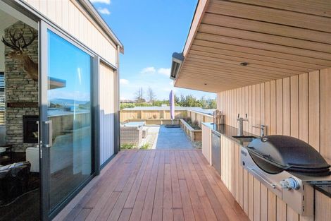 Photo of property in 75a Rokino Road, Hilltop, Taupo, 3330