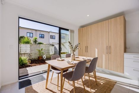 Photo of property in 32 Whenuapai Drive, Whenuapai, Auckland, 0618
