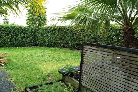 Photo of property in 1 Chiania Place, Somerville, Auckland, 2014