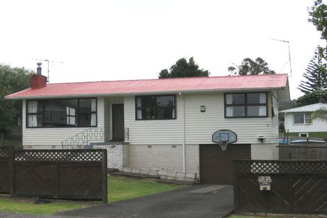 Photo of property in 11 Melba Street, Beach Haven, Auckland, 0626