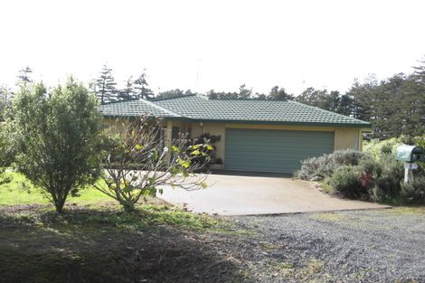Photo of property in 8 Blacks Road, Kerikeri, 0230