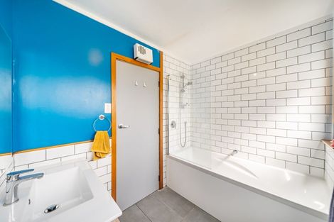 Photo of property in 15 Randwick Crescent, Moera, Lower Hutt, 5010