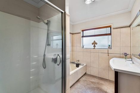 Photo of property in 6 Kirkpatrick Place, Havelock North, 4130