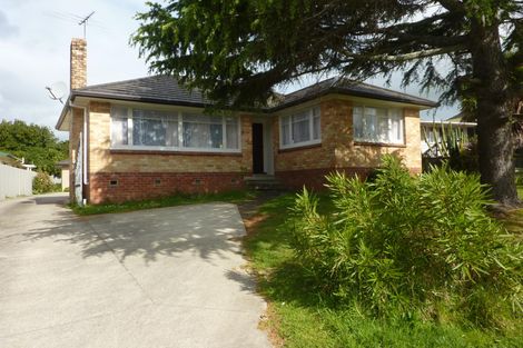 Photo of property in 12 Barrie Avenue, Papatoetoe, Auckland, 2025