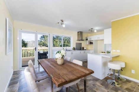 Photo of property in 62 Lyons Avenue, Murrays Bay, Auckland, 0630
