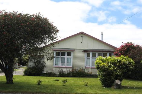 Photo of property in 141 Peel Street, Westport, 7825