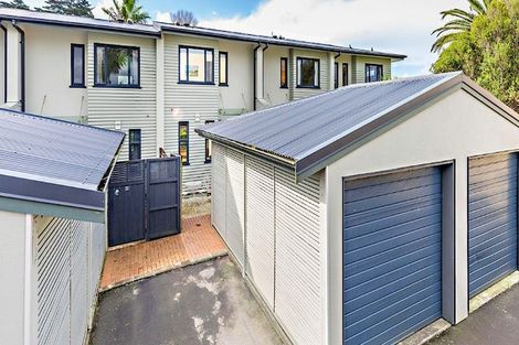 Photo of property in 8/2 Armoy Drive, East Tamaki, Auckland, 2016