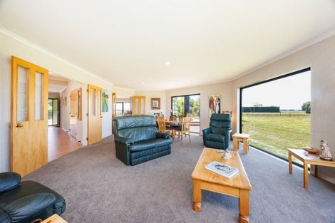 Photo of property in 1371 Kairanga Bunnythorpe Road, Kairanga, Palmerston North, 4475