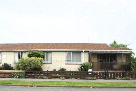 Photo of property in 1/2 Bayswater Crescent, Bromley, Christchurch, 8062