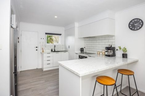 Photo of property in 8b Lee Place, Bader, Hamilton, 3206