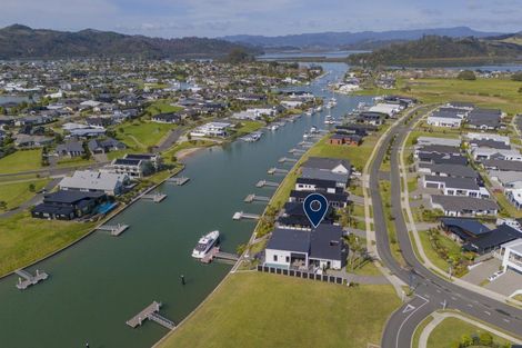 Photo of property in 11 Awatea Drive, Whitianga, 3510