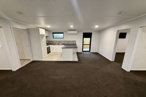 Photo of property in 11 Cooper Place, Papakura, 2110