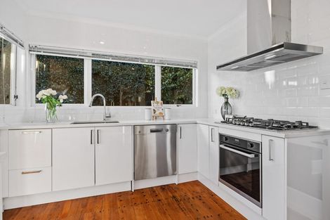 Photo of property in 24 Gills Road, Bucklands Beach, Auckland, 2014