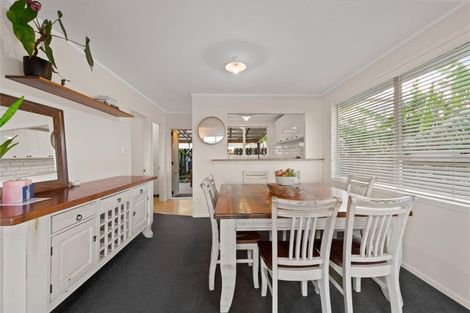 Photo of property in 1/30 Elizabeth Drive, West Harbour, Auckland, 0618