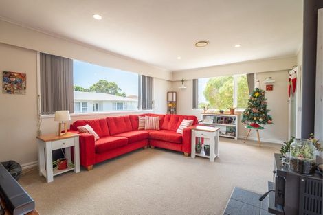 Photo of property in 36 Bracken Road, Paparangi, Wellington, 6037