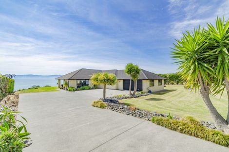 Photo of property in 1843e East Coast Road, Whakatiwai, Pokeno, 2473