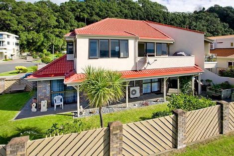 Photo of property in 11a West End Road, Ohope, 3121