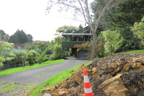 Photo of property in 28 Isobel Road, Greenhithe, Auckland, 0632