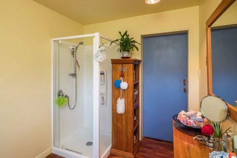 Photo of property in 131 Swamp Road, Te Horo, Otaki, 5581