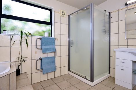 Photo of property in 225 Mahia East Coast Road, Mahia, 4198