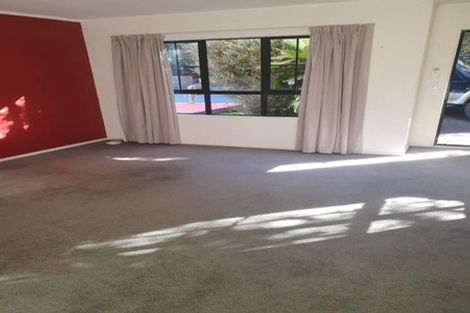 Photo of property in 16a Parsons Glen, Karori, Wellington, 6012