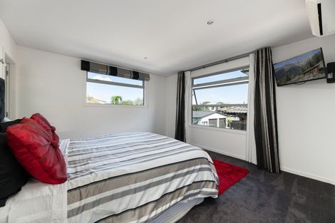 Photo of property in 116 Karewa Parade, Papamoa Beach, Papamoa, 3118