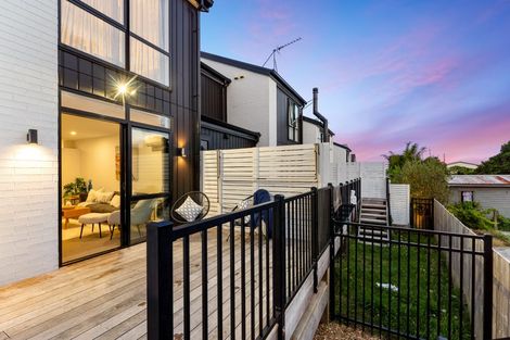 Photo of property in 7b Reg Pearce Way, Glen Innes, Auckland, 1072