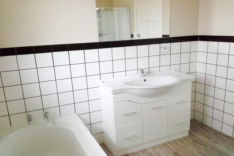 Photo of property in 163a Pembroke Street, Westown, New Plymouth, 4310