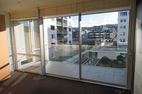 Photo of property in Sanctum Apartment, 10 Ebor Street, Te Aro, Wellington, 6011