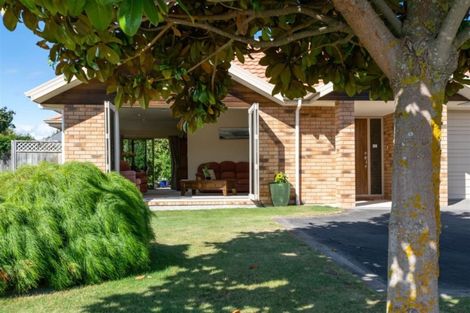 Photo of property in 32 Magnolia Drive, Springlands, Blenheim, 7201