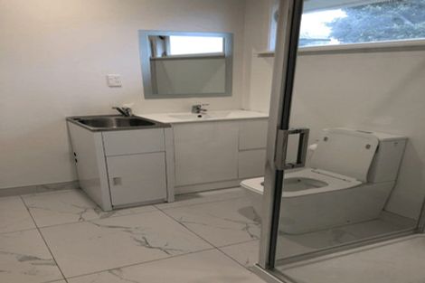 Photo of property in 163 Edgewater Drive, Pakuranga, Auckland, 2010
