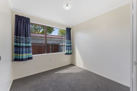 Photo of property in 2/54 Arran Crescent, Woolston, Christchurch, 8062