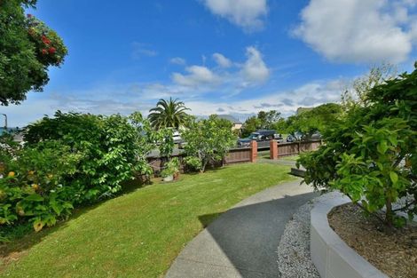 Photo of property in 2 Merehai Place, Snells Beach, 0920