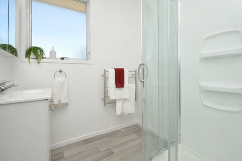 Photo of property in 152 Mahia Road, Wattle Downs, Auckland, 2103