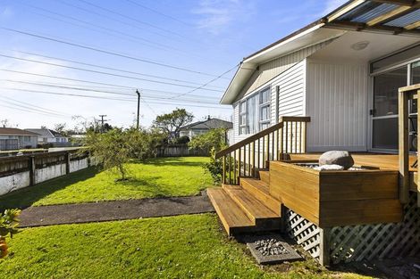 Photo of property in 18 Saxton Road, Upper Vogeltown, New Plymouth, 4310