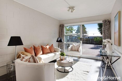 Photo of property in 2/90 Rosier Road, Glen Eden, Auckland, 0602