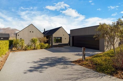 Photo of property in 1 Wanderer Lane, Jacks Point, Queenstown, 9371