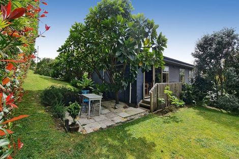 Photo of property in 5 Empressa Heights, Helensville, 0800